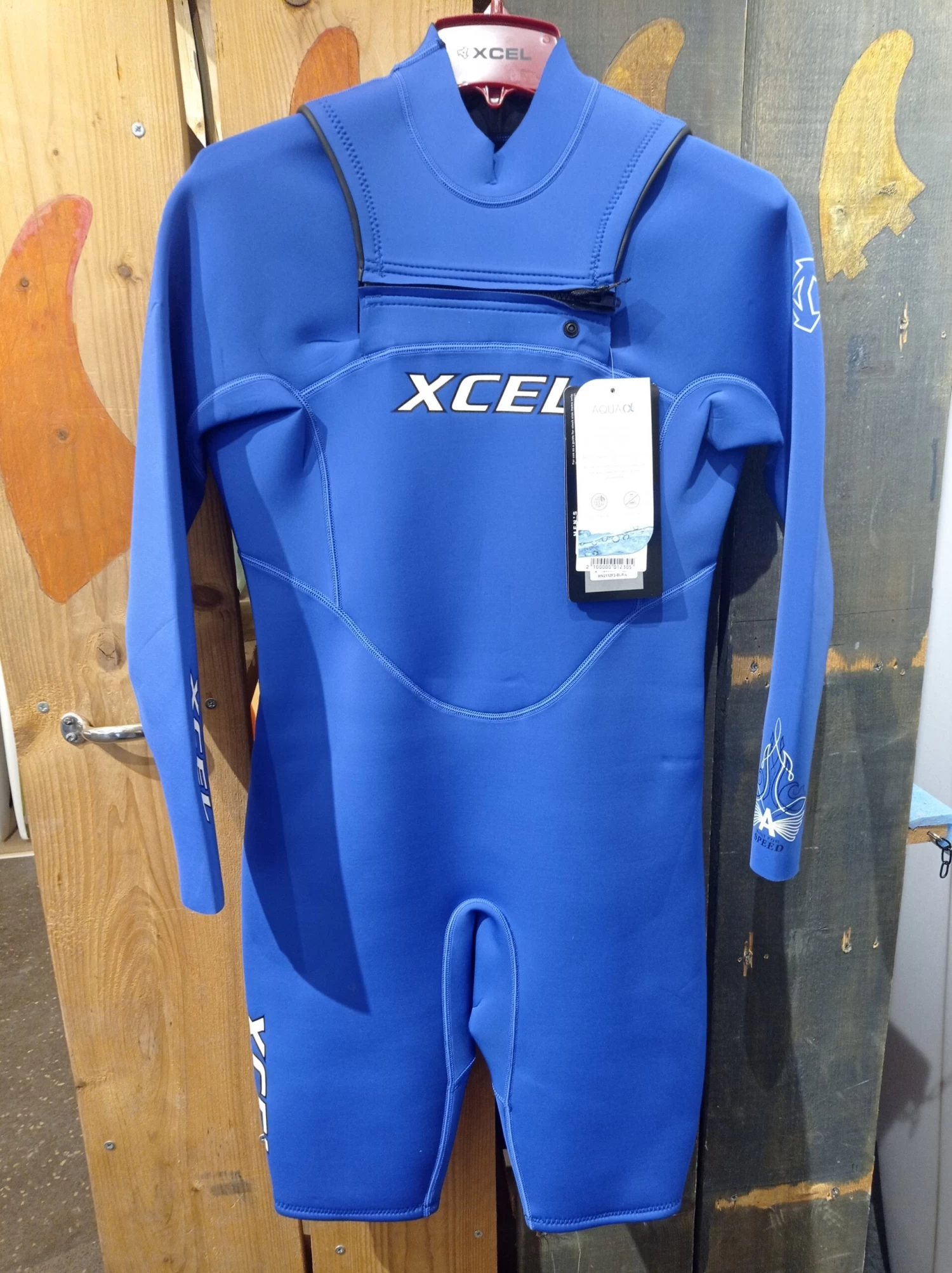 XCEL – Men’s 2mm Long Sleeved Shorty- Large Only 1 XCEL – Men’s 2mm Long Sleeved Shorty- Large Only