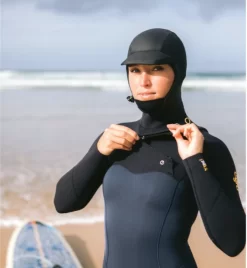 C-SKINS WOMENS WETSUIT – SOLACE HOODED 5:4:3 MM – CHEST ZIP