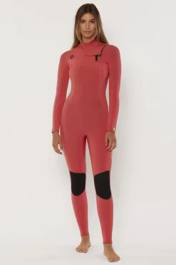 Sisstrevolution Womens Wetsuit – 4.3 MM Seven Seas – Merlot ( Size 8 – 10 )