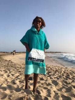 WAVE HAWAII – BAMBOO PONCHO LIZ